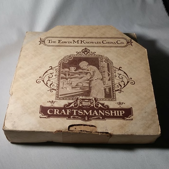 Knowles China Plate "Getting To Know You" Decorative Plate - Picture 10 of 10